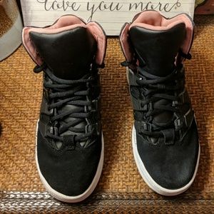 Men's Adidas sneakers